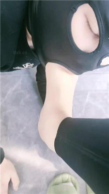 图片[18]_【奶糖】运动后超脏鞋臭白袜踩虐/气味控制辱_HD绳艺资源