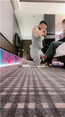 图片[8]_【小林小s】嘴叼白袜/清理运动鞋白袜/骑马转胯/掐乳_HD绳艺资源