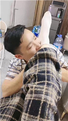 图片[6]_【青岛大混子】睡前白袜脚恋足舔【完整版】_HD绳艺资源