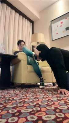 图片[3]_【jenn】铆钉高跟玩虐/转胯狗爬/插嘴踩乳_HD绳艺资源