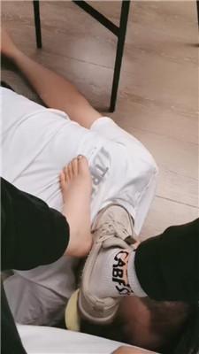 图片[11]_【梦熙】脏运动鞋白袜-训诫不发工资的老板【上】_HD绳艺资源