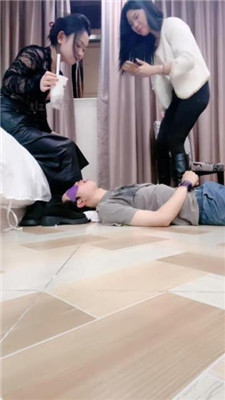 图片[20]_【纯一】双S-长靴狂舔/踩踏/转胯/臭脚捂脸【双视角完整版】_HD绳艺资源