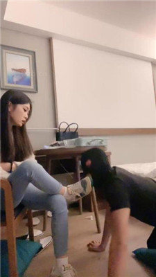 图片[6]_【川野尤娜】老爹鞋白袜踩/喂大量口水/吃袜子_HD绳艺资源