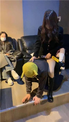 图片[5]_【精神小妹】素人学生S-私人影院群调群虐_HD绳艺资源