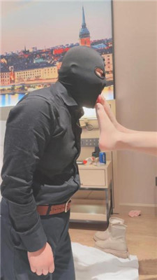 图片[7]_【赵奈奈】品尝裸足/踩脖窒息/吃白袜/清理白靴底_HD绳艺资源