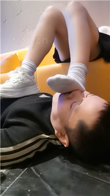 图片[5]_【文文文】KTV-素人小姐姐白袜白鞋踩脚垫_HD绳艺资源