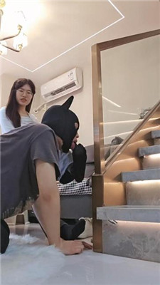 图片[12]_【嘉妮】运动后脏鞋臭袜踩虐_HD绳艺资源