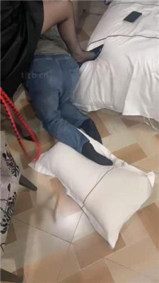 图片[24]_【纯一】双S-长靴狂舔/踩踏/转胯/臭脚捂脸【双视角完整版】_HD绳艺资源