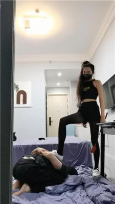 图片[16]_【皮皮】暴击虐-腿绞窒息/飞踹/全体重踩踏/虐乳_HD绳艺资源