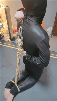 图片[2]_【东营天香百合】让奴体验被刑具囚禁虐的感觉_HD绳艺资源