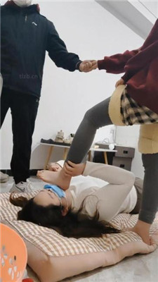 图片[5]_【樱樱】情侣主-让闺蜜下跪伺候-全体重踩踏【三】_HD绳艺资源