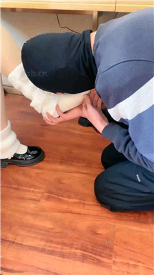 图片[6]_【姜果果】皮鞋白袜踩狗头_HD绳艺资源