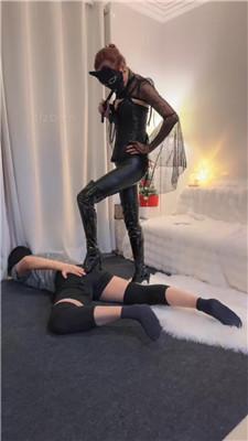 图片[10]_【苒溪】高跟长靴踩虐/重度训练/赏赐胯下喝圣水_HD绳艺资源