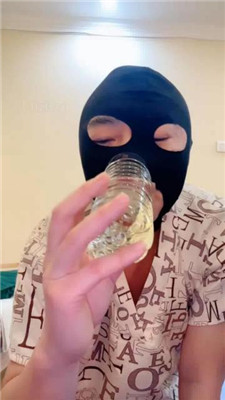 图片[6]_【不期而遇】清理脏鞋底/裸足狂舔/闻香水发骚_HD绳艺资源