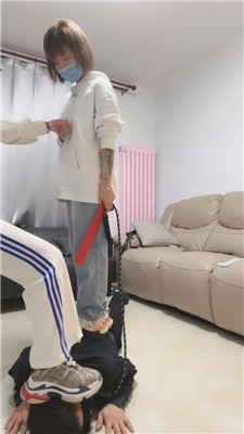 图片[13]_【文文文】3S素人-藤条抽/清理鞋底/骑转胯/碾狗头【四视角版】_HD绳艺资源