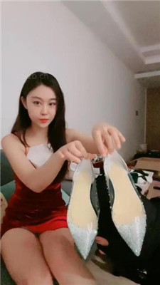 【夏芙】sp/高跟美腿恋足舔/各种鞋踩脚垫_HD绳艺资源