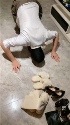 图片[8]_【小软】变装奴-跪舔高帮帆布鞋/清理多双鞋子/吐口水舔船袜_HD绳艺资源