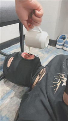 图片[18]_【赵奈奈】品尝原味黑丝高跟/骑马狗爬/臭脚捂脸【完整版】_HD绳艺资源