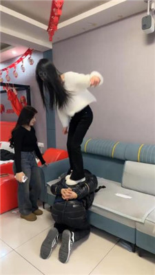 图片[11]_【精神小妹】校园高难度挑战-素人4S学生-高难度挑战踢踹【上】_HD绳艺资源