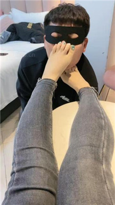 图片[6]_【魅儿】吮吸脚趾/运动鞋白袜虐/裸足深喉_HD绳艺资源