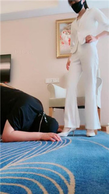 图片[15]_【美娜格格】高跟跺头/踩手磕头/腿绞窒息/骑马耳光/深喉_HD绳艺资源