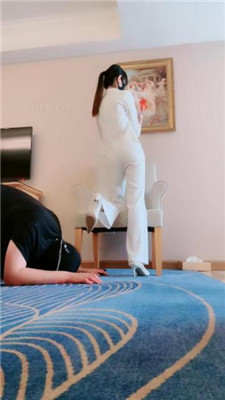 图片[13]_【美娜格格】高跟跺头/踩手磕头/腿绞窒息/骑马耳光/深喉_HD绳艺资源