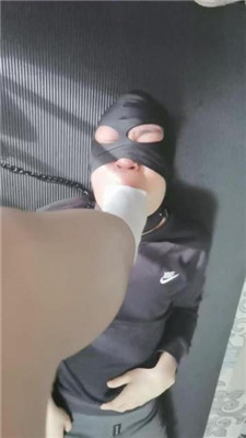 图片[17]_【游S】白袜肉丝脚踩脸窒息/袜子塞嘴踢踹/绳艺技巧掐乳_HD绳艺资源