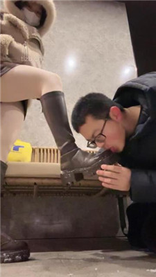 图片[4]_【汐言】雪地踩完回来让狗舔鞋_HD绳艺资源