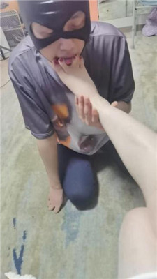 图片[6]_【魔鬼天使】白丝裸足恋足舔/全体重踩踏_HD绳艺资源