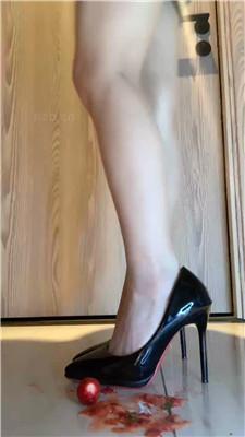 图片[2]_【温柔03】近距离踩踏食物_HD绳艺资源