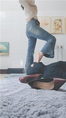 图片[10]_【灵竹】红高跟恋足跪舔/吮吸脚趾_HD绳艺资源