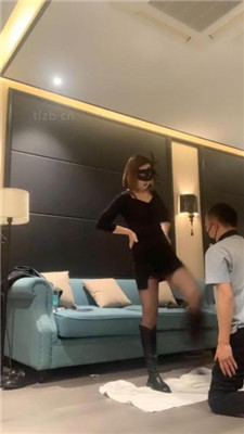 图片[4]_【奢靡】狗链遛狗/清理靴子/提档掐乳/高跟踩踏_HD绳艺资源