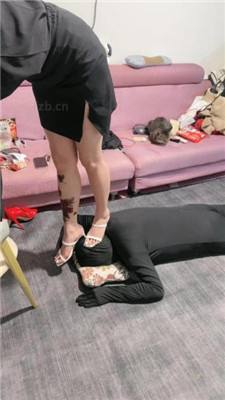 图片[6]_【冰诺】高跟凉鞋-长靴全体重踩狗头_HD绳艺资源