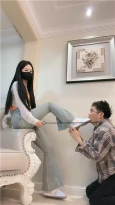 图片[2]_【桃幼幼】狂舔休闲板鞋/踢踹虐打/近距离恋足舔【完整版】_HD绳艺资源