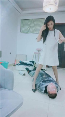 图片[14]_【千寻大大】高跟踩虐木乃伊地毯狗【完整版】_HD绳艺资源