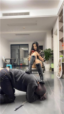 【婷S】长靴S-高难度挑战耳光训练踩踏_HD绳艺资源