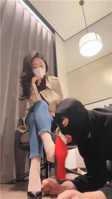 图片[3]_【禾未】车模S-高跟美腿崇拜/叼白袜/清理脏鞋底/骑狗背_HD绳艺资源