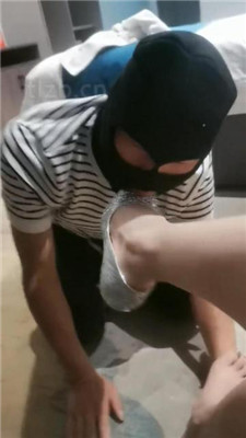 图片[5]_【灵魂晴S】跪舔高跟裸足恋足调_HD绳艺资源