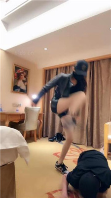 图片[5]_【美娜格格】生气暴打暴踹犯错家奴【完整版】_HD绳艺资源