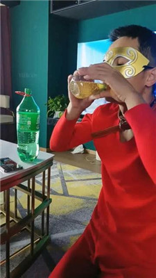 图片[8]_【咩祖】圈养犬化生活-狗笼桌子囚禁/肉丝脚窒息_HD绳艺资源