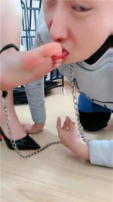 图片[19]_【缘彼大大】藤条重抽/脚喂食/圣水洗脚水口水/耳光_HD绳艺资源