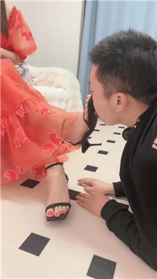 图片[6]_【猫咪大大】狗链拴住遛狗/骑马训练/清理脏鞋底/舔地板/圣水内裤_HD绳艺资源