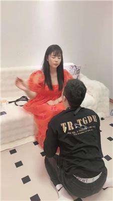 图片[19]_【猫咪大大】狗链拴住遛狗/骑马训练/清理脏鞋底/舔地板/圣水内裤_HD绳艺资源