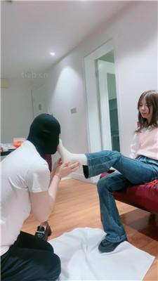 【梨柚冰】抽耳光/闻超臭白袜/腿绞喂口水/胶带绳艺技巧sp_HD绳艺资源