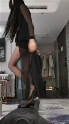 图片[5]_【皮皮】跑骚的代价-高跟长腿踩踏_HD绳艺资源