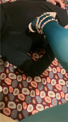 图片[15]_【jenn】铆钉高跟玩虐/转胯狗爬/插嘴踩乳_HD绳艺资源