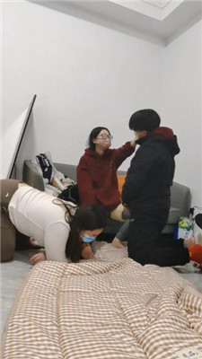 图片[3]_【樱樱】情侣主-让闺蜜下跪伺候-奴下奴/舔脚/耳光【五】_HD绳艺资源