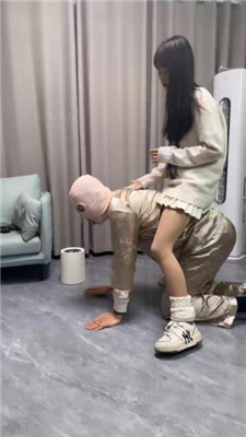 图片[4]_【樱木花道】素人首调-喂圣水/清理脏鞋底/踢踹/插嘴踩踏_HD绳艺资源