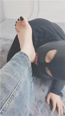 图片[5]_【灵竹】红高跟恋足跪舔/吮吸脚趾_HD绳艺资源