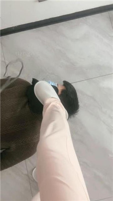 图片[7]_【子衿】揪耳朵/裸足踩伺候起床/叼黑袜/赏赐晨尿_HD绳艺资源